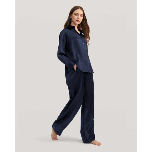 Viola Pyjama surdimensionné en soie bleu marine